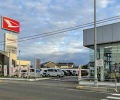 【本日の配車日記(10/23)】左アクセル付レンタカーを山口ダイハツ販売 宇部東店様へ＜損保代車＞