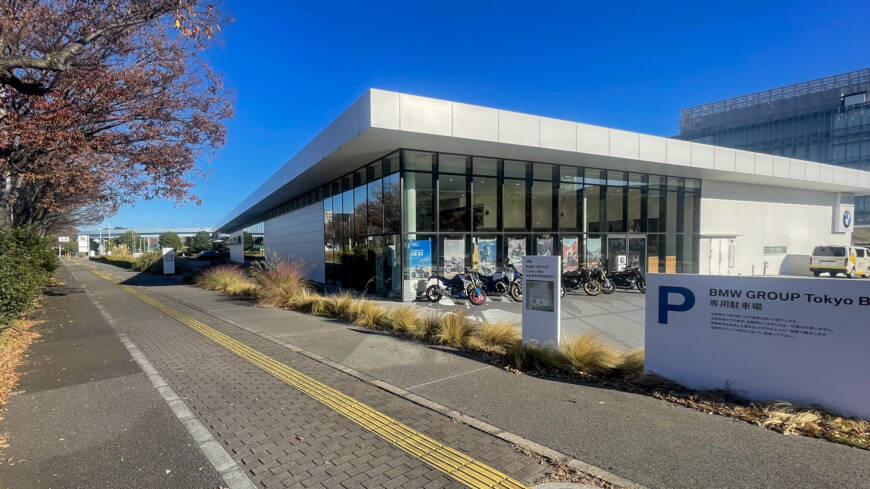 【本日の配車日記(12/4)】左アクセル付レンタカーをBMW東京 東京ベイサービス様へ<損保代車>