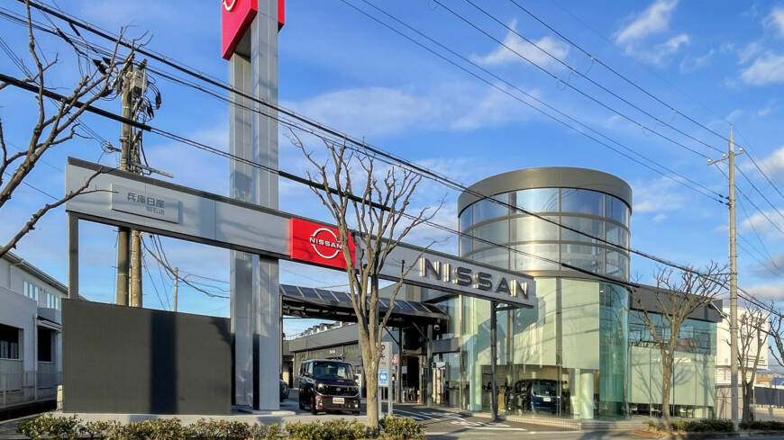 【本日の配車日記(2/26)】旋回装置付きレンタカーを兵庫日産自動車 明石店様へ＜損保代車＞