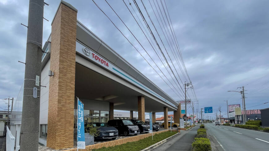 【本日の配車日記(4/9)】旋回装置付きレンタカーをトヨタユナイテッド静岡 袋井東店様へ＜損保代車＞